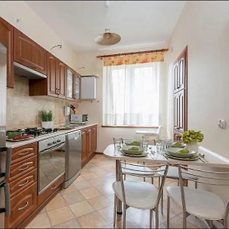 P And O Sandomierska Apartamento *